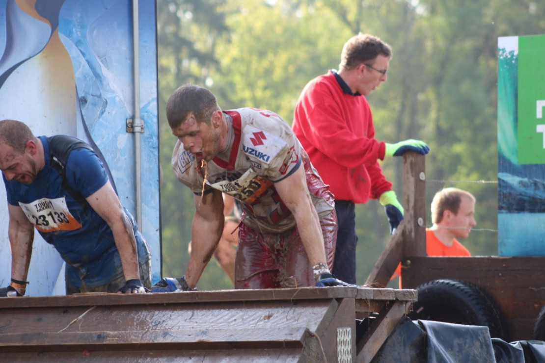 Cougars bestehen bei "Tough Mudder"